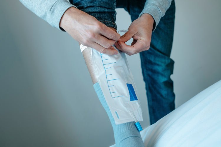 Cintas con gemelos para sujeción de bolsa recogida de orina pierna - AARON